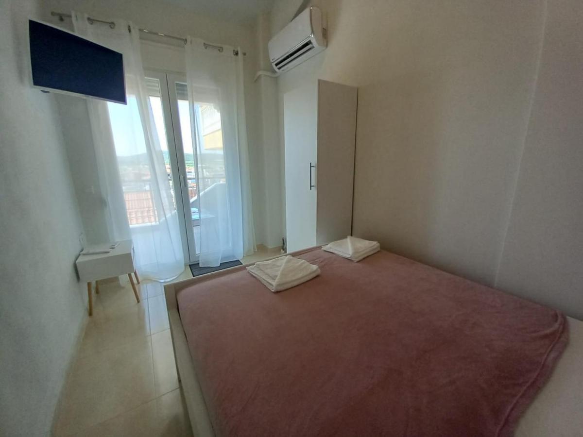 Apartment Elenis House