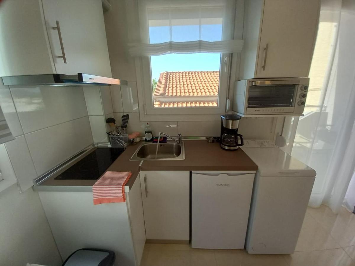 Apartment Elenis House Nea Peramos (Macedonia)